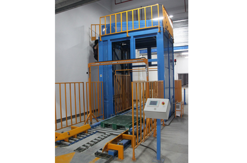 Pallet lifting system